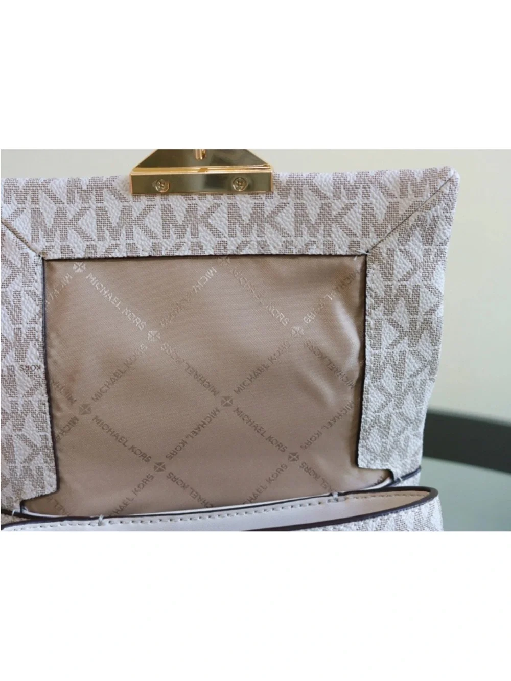 NWT Michael Kors Cream MK Logo Chain Medium Crossbody Bag - Picture 16 of 17